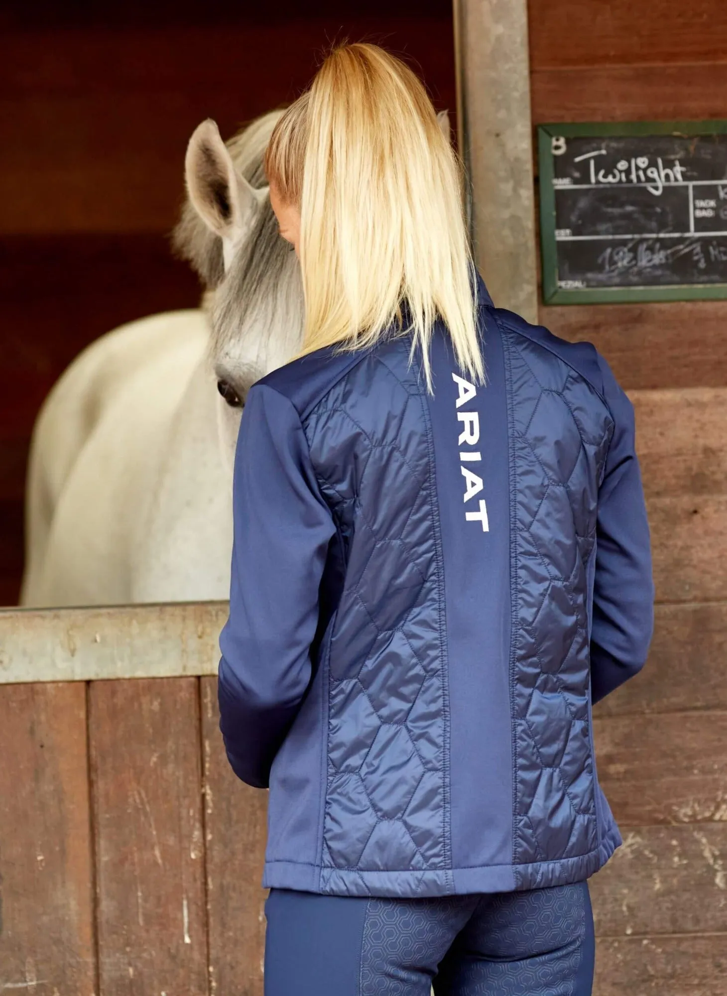 Ariat Women's Fusion Insulated Jacket Navy
