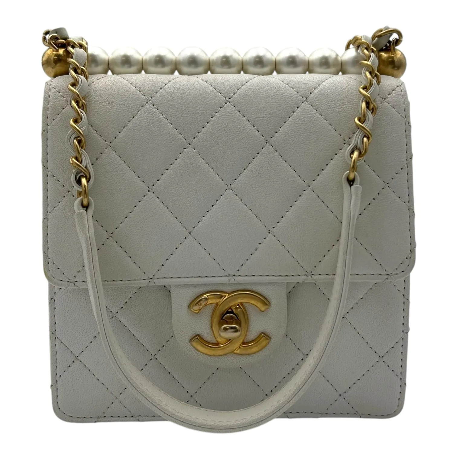 Chic Pearls White Crossbody Bag in Lambskin, Gold hardware