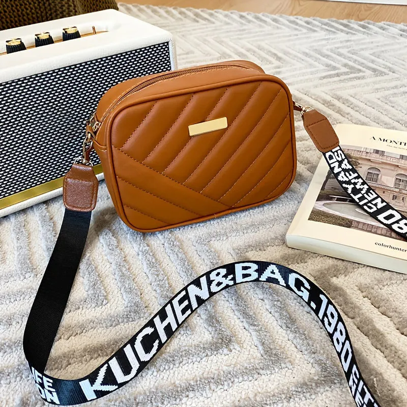 Chic Urban Satchel - Stylish Crossbody Bag