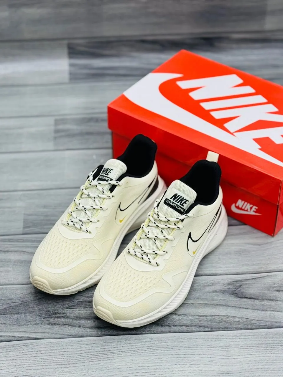 Nike Zoom Running Sneakers – Ultimate Comfort & Performance